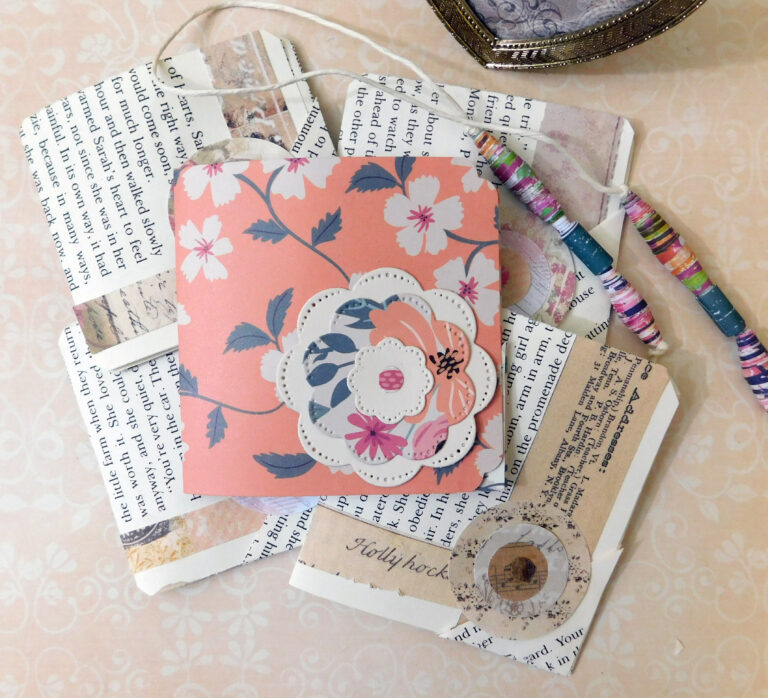 Read more about the article Quick and Easy Summer Time Paper Crafts – Ephemera Book